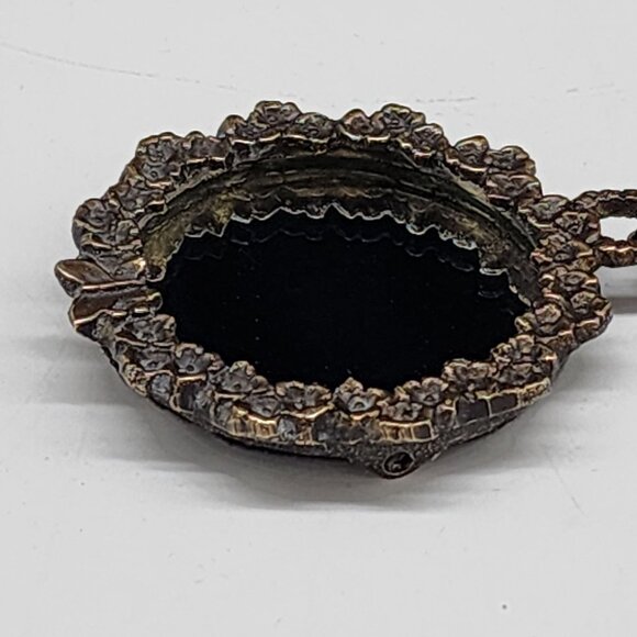 Vintage Brass Hand Mirror Pendant With Chain Round Butterfly Floral Detail 2" - Picture 5 of 7